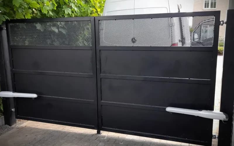 Metalen poort — beeld 3