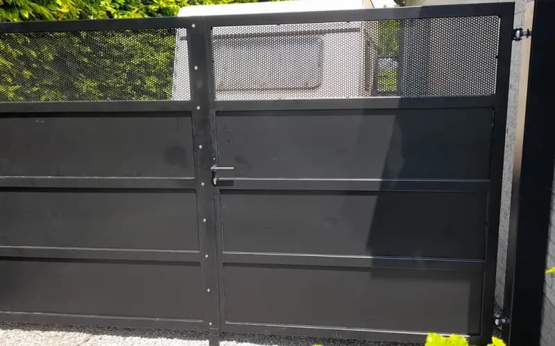 Metalen poort — beeld 4