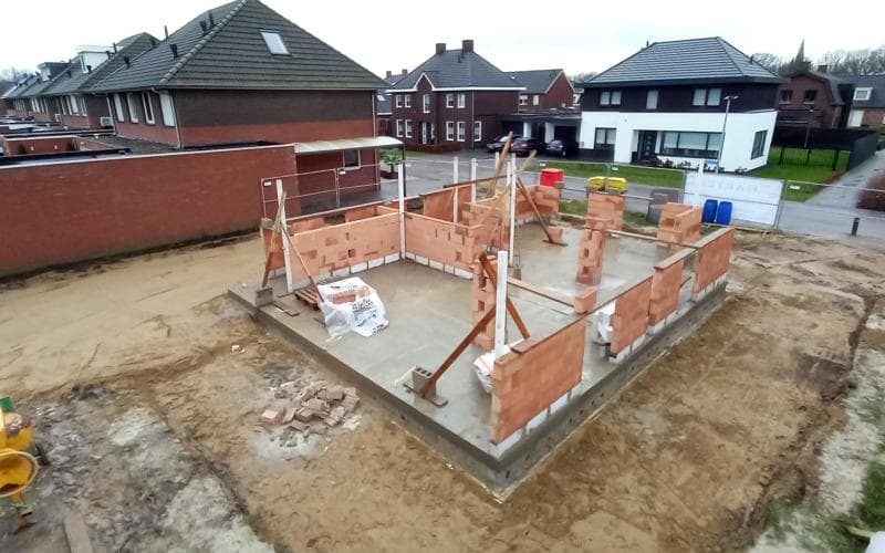 Ruwbouw & dakwerken — beeld 2