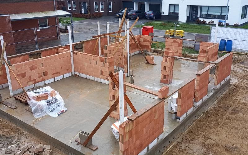 Ruwbouw & dakwerken — beeld 1